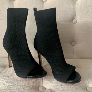 CATHERINE MALANDRINO ORBIT OPEN TOE BOOTIE BLACK HEELS